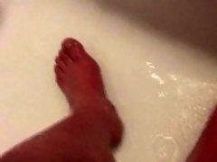 feet scrubbin clip